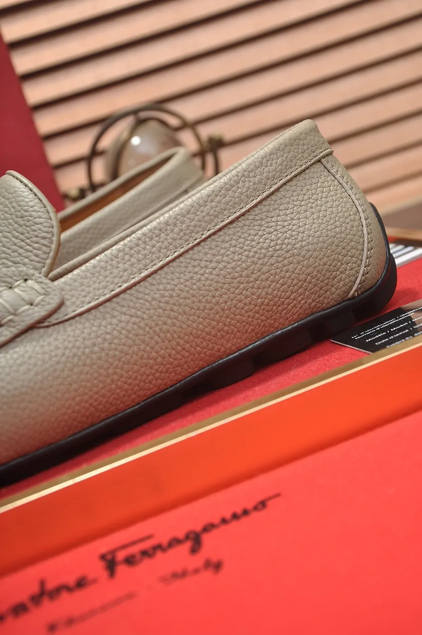 Men's shoes 💰480💶 [Ferragamo/Ferragamo] The latest model in the counter. Original imported open-sided fine cowhide hand-woven + imported 🐂 cowhide + original luxury metal buckle + original combination outsole. No pressure in comparison 38--44🎉